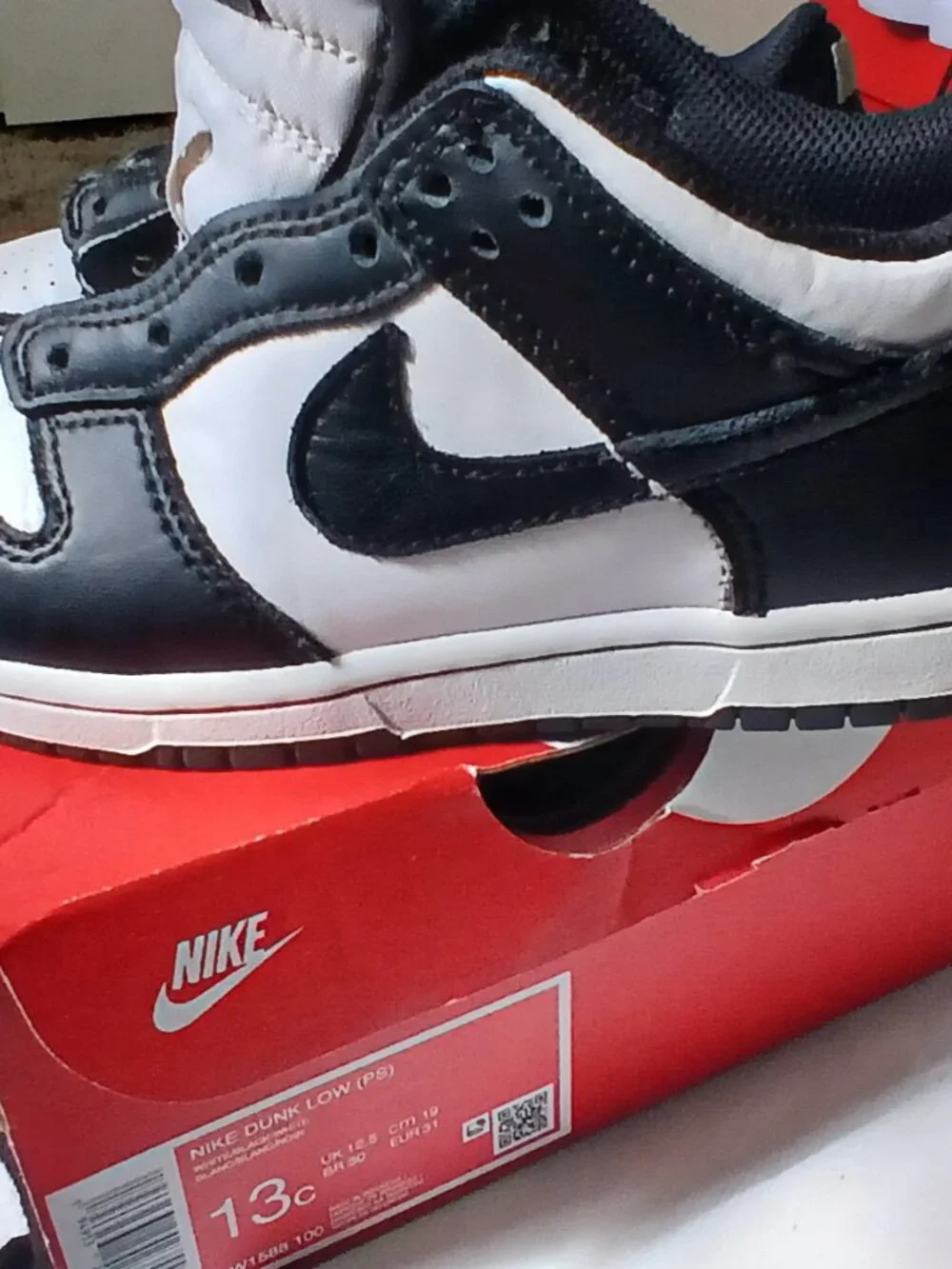 Nike Black and White Low-Top Sneakers Dunks Pandas Kids 13c